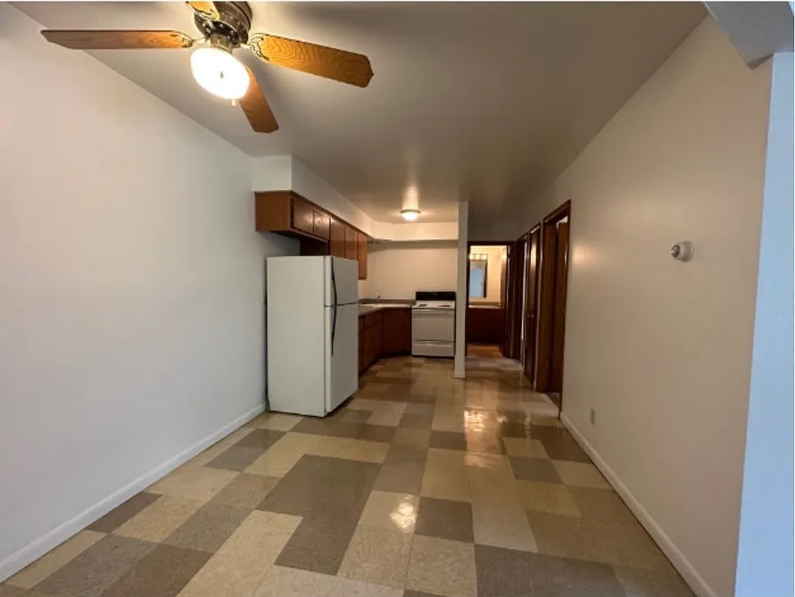2 bed, 1.0 bath, $955 — Photo 3
