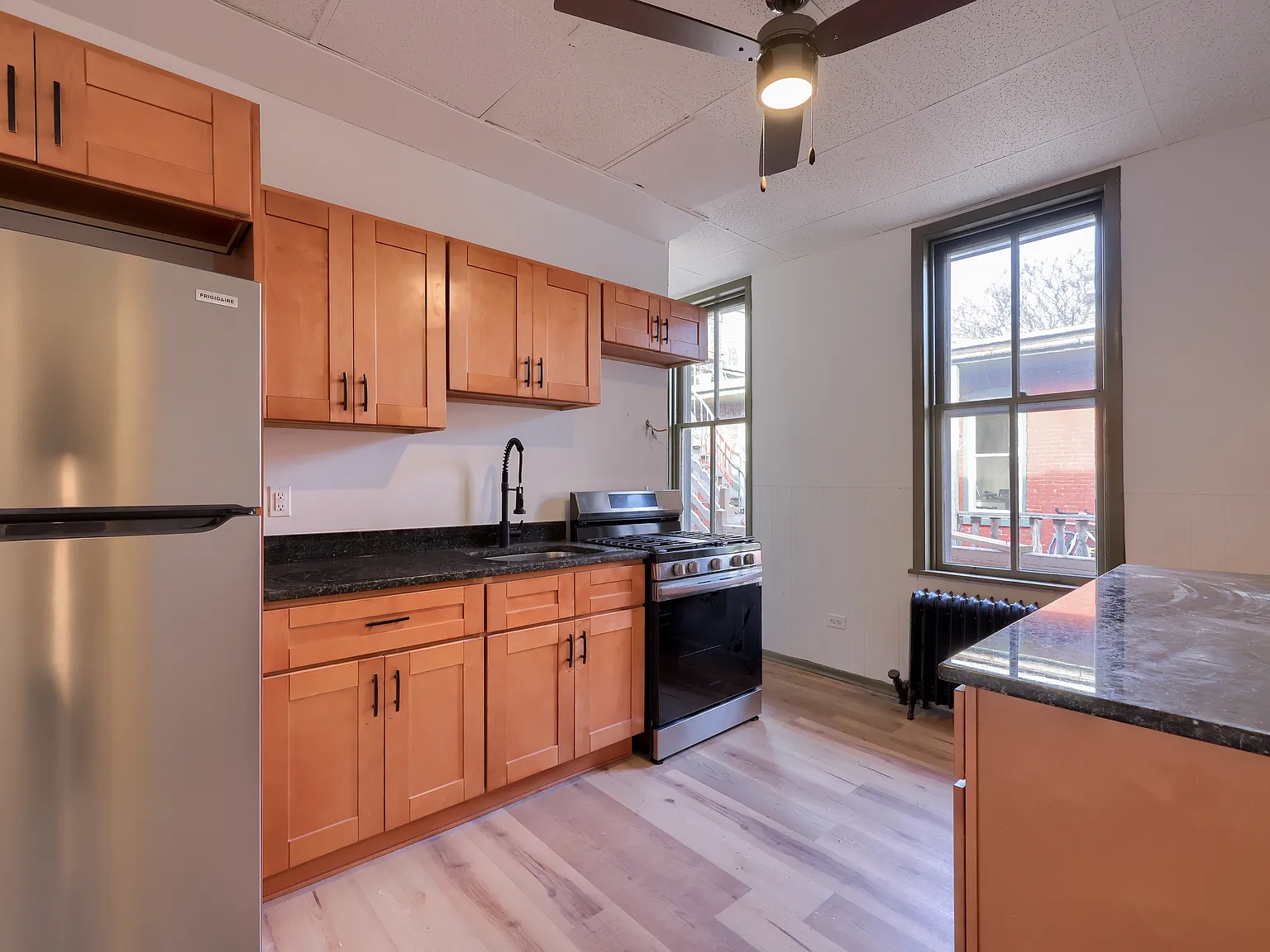 725 N Duke St — Photo 1