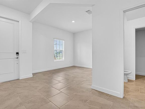 5th image of 26645 Wilgrove Pl
