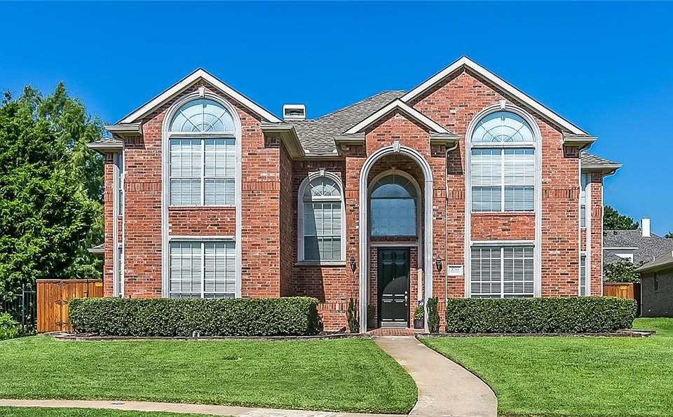 1st image of 3701 Grandview Dr