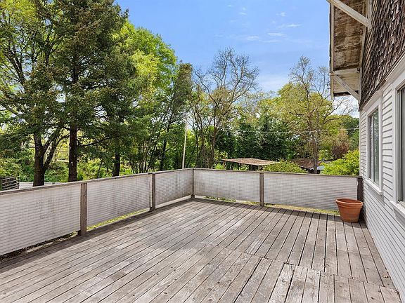 4th image of 8876 Green Valley Road