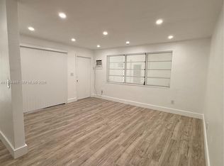 16890 NE 21st Ave APT 9, North Miami Beach, FL 33162