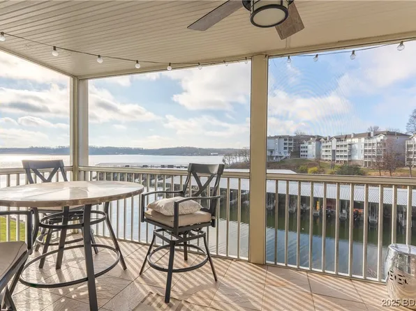 418 Regatta Bay Dr Unit 2B, Lake Ozark, MO 65049