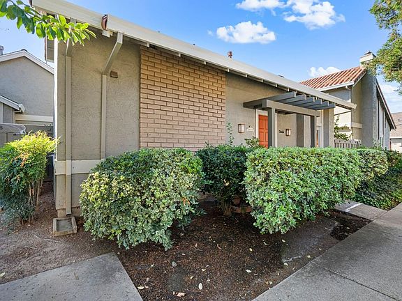 3rd image of 5666 Sunflower Ln