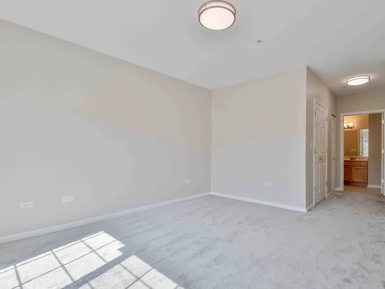 14 S Prospect St #211 — Photo 14