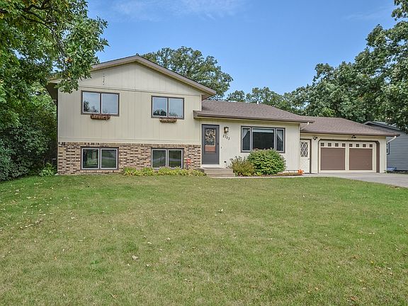 2nd image of 2753 Park Dr