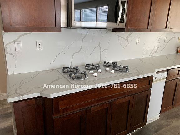 5th image of 2831 Southcreek Dr