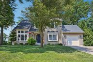 Creek Dr-S3107-001.jpg