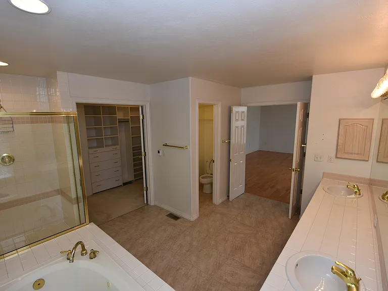 5222 Pinehurst Dr — Photo 22