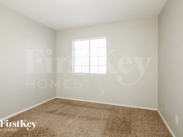 7570 W Comet Ave — Photo 14