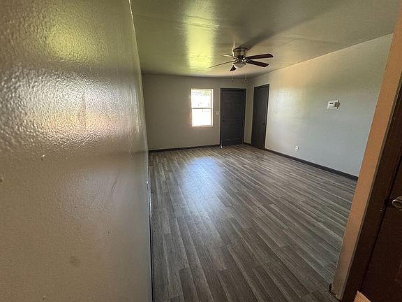 2nd image of 908 NE 31st St