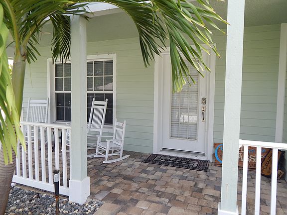 2nd image of 3485 SW Feroe Ave