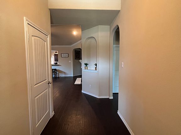 2nd image of 4805 Green River Dr