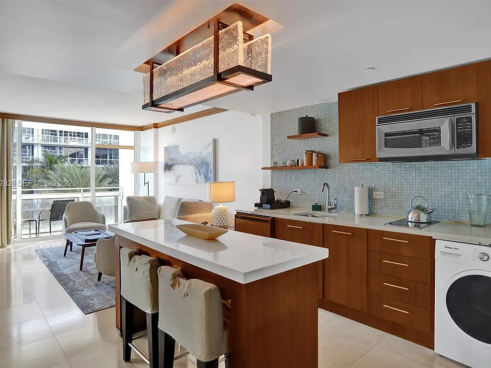 6801 Collins Avenue Cu #309-314