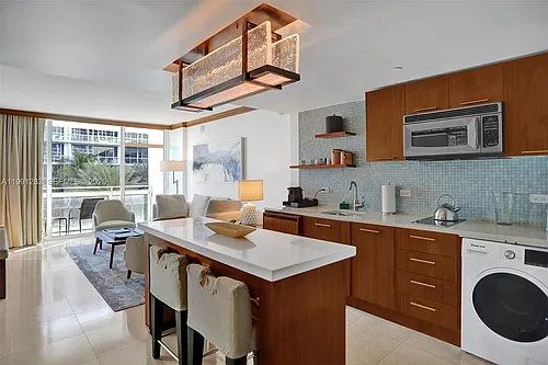 6801 Collins Avenue Cu #309-314 Photo 1