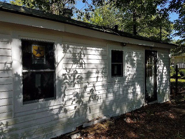 2nd image of 30 Prairie Crest Ln