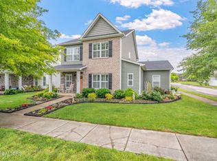 128 Hackberry St, Oak Ridge, TN 37830