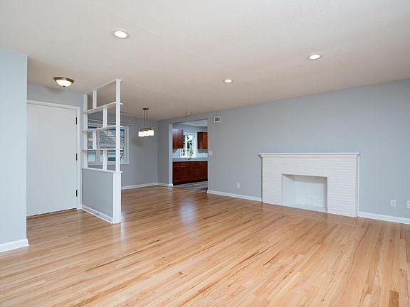 Living Room / Dining Room