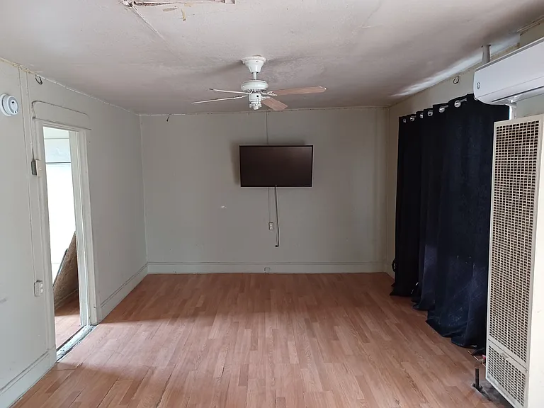 510 Randolph Dr #5 — Photo 3