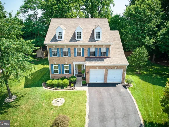 5367 Wharton Park Ct, Centreville, VA 20120