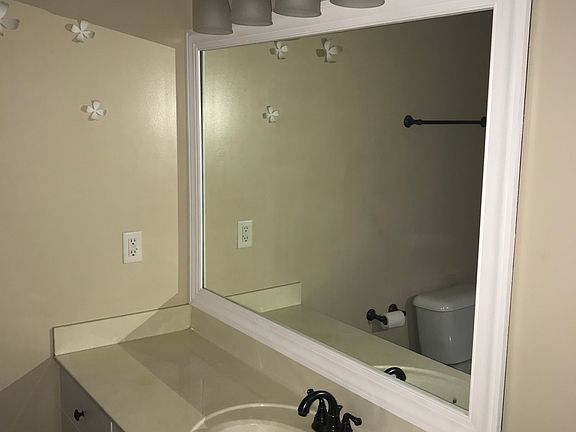 3rd image of 414 Brewster Ln