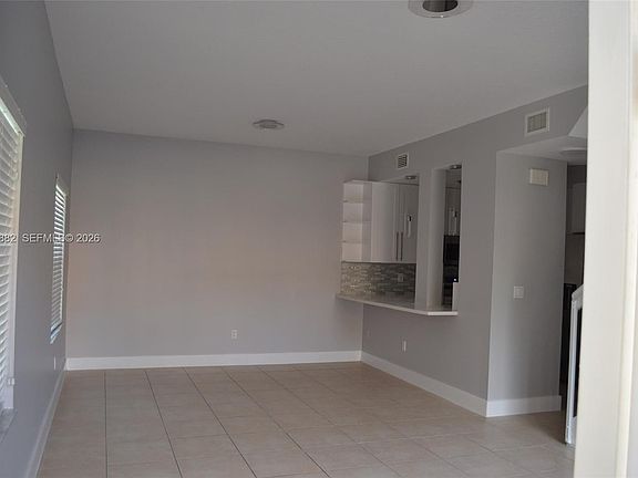 4th image of 2332 Anchor Ct #2805