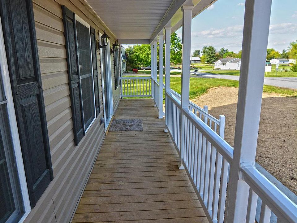 1st image of 114 Sara Ann Ave