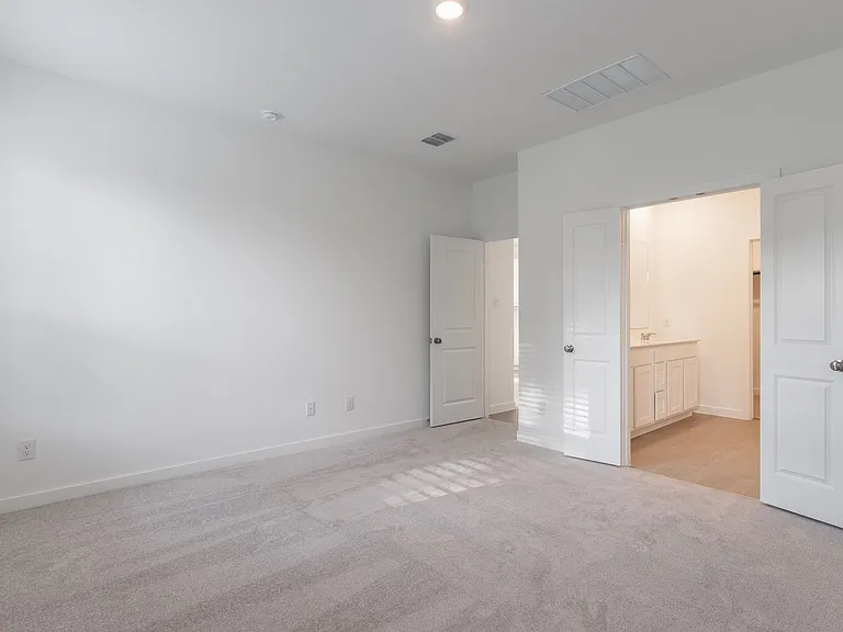 1901 Nokota Pkwy — Photo 11