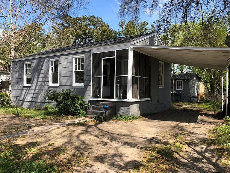 2310 Aintree Ave — Photo 11