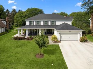 1433 Briergate Dr, Naperville, IL 60563