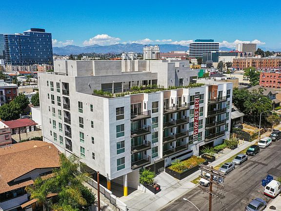 3rd image of 2783 Francis Ave #50