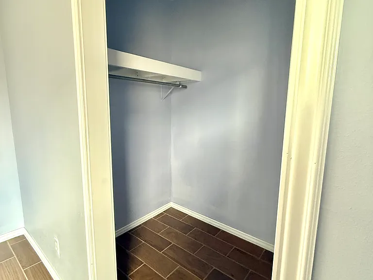 506 S Madison St — Photo 19
