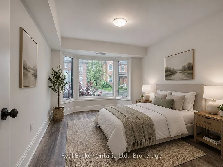 220 Caroline St S #1 — Photo 13