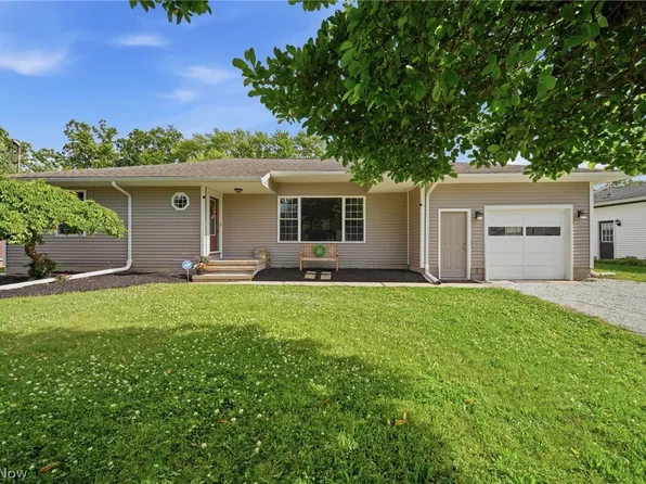 734 Knollwood Dr, Ashtabula, OH 44004