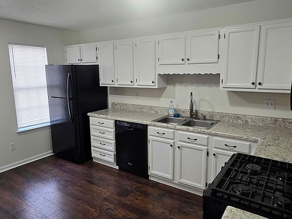 4th image of 515 Harbor Lake Ct #1