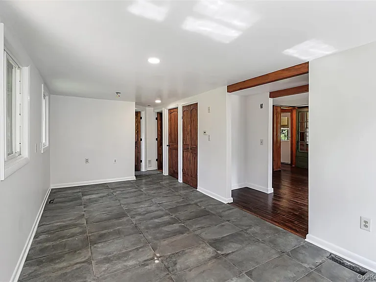222 Bog Hollow Rd — Photo 18