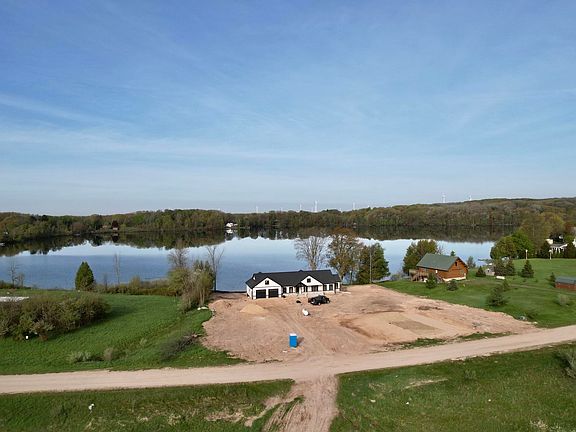 4th image of W Waters Edge Dr #3