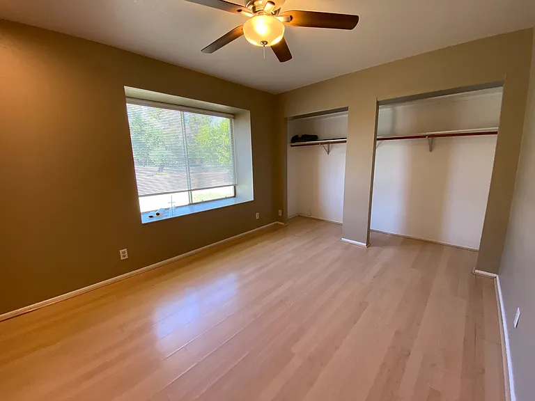 1235 W 12th Pl — Photo 17