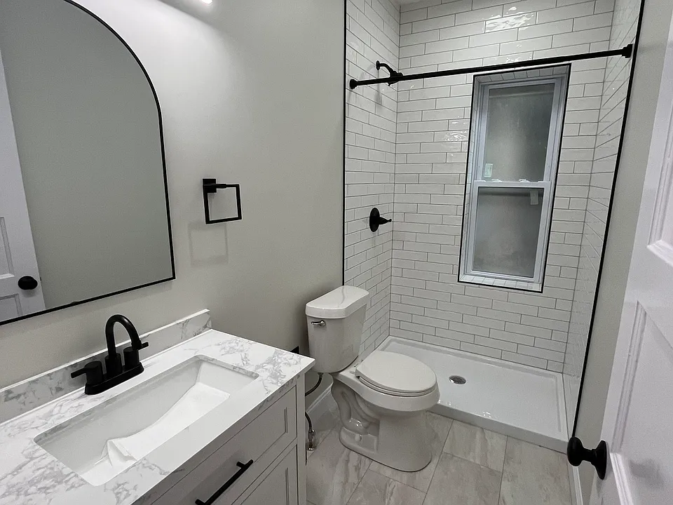 54 Whitney Pl #6