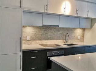 8 Mercer St UNIT 1603, Toronto, ON M5V 0C4