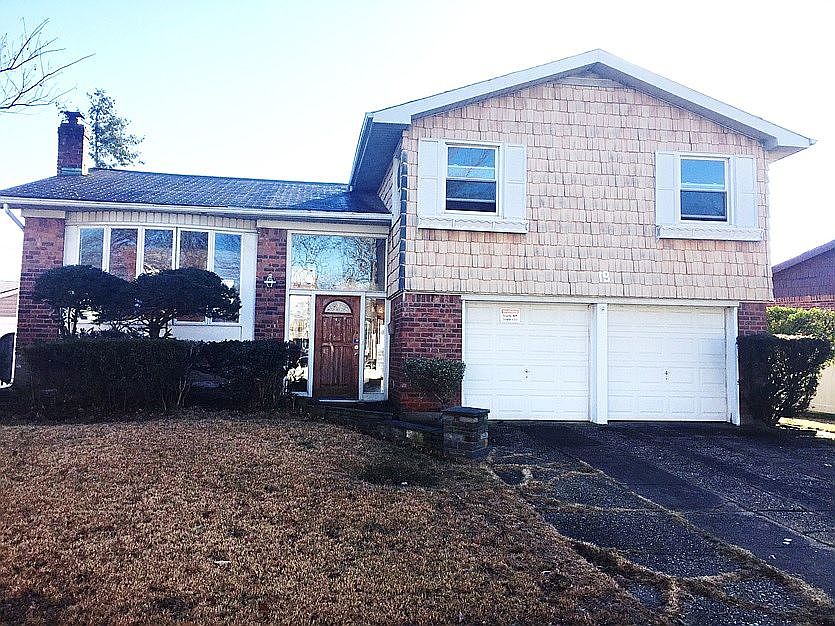 1st image of 19 Wedgewood Dr