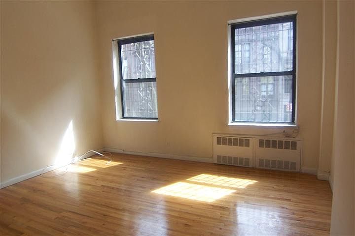 1st image of 49 W 90th St APT 1A
