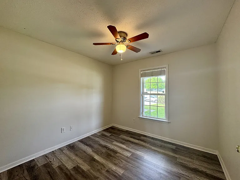 470 Rushmore Ct — Photo 20