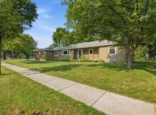 1128 11th St SW, Willmar, MN 56201