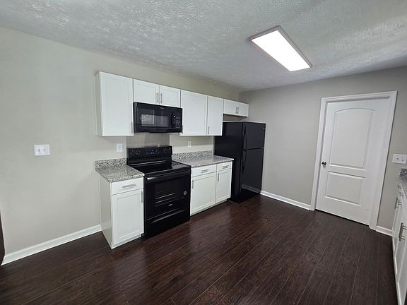 5th image of 6015 Luna Dr