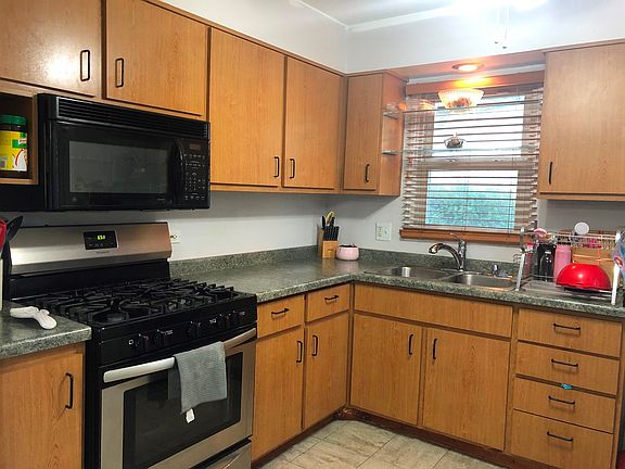 3rd image of 36977 N Grandwood Dr