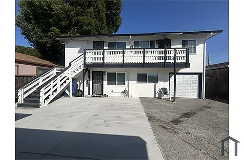 574 W Hedding St Photo 1