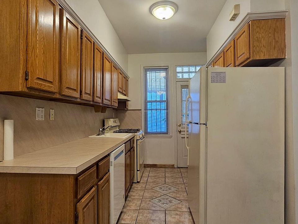 1st image of 24-40 26th St #1