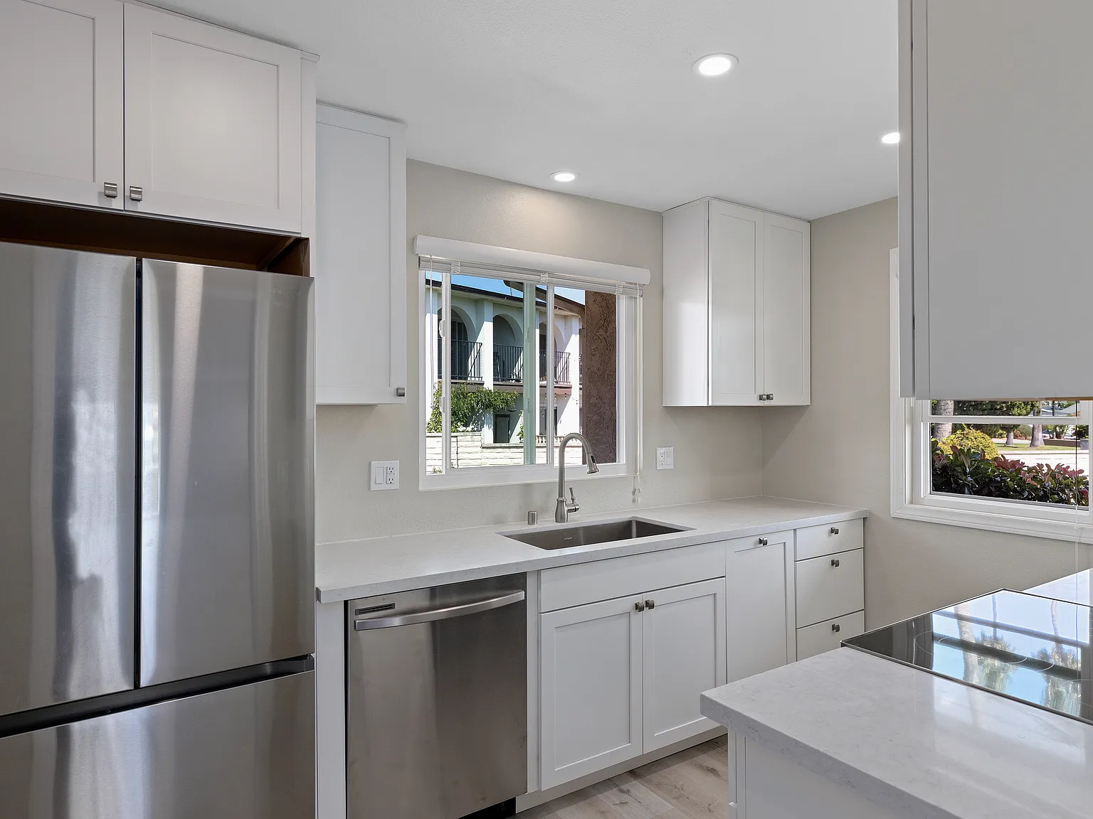 2 bed, 1200 sqft, $3,450 — Photo 3