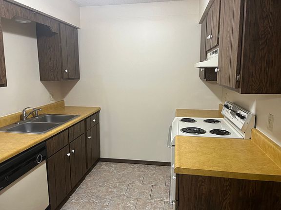 5th image of 1009-1011 S Lexington Ave #3A5496278